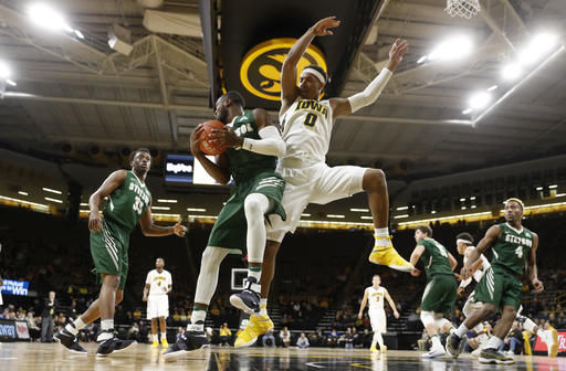 Iowa overpowers Stetson in 95-68 win